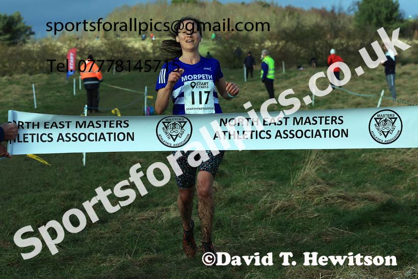 Womens 35 and Over and Mens 65 and Over, 2024 NEMAA Cross Country Champs., Wallsend. Photo: David T. Hewitson/Sports for All Pics